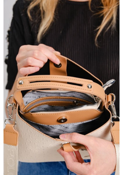 Orijinal Just Polo Günlük Kullanıma Uygun Kadın Omuz Çantası fırsatları