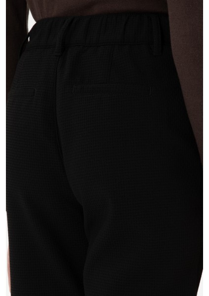 Kadın Siyah Pantolon (Kanvas-Chino) 50316902-VR046