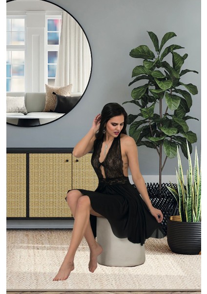 Izabel Kadın Gecelık ve Sabahlık Fantazı Kısa Fırfır Elbise Ipeksı Kumas