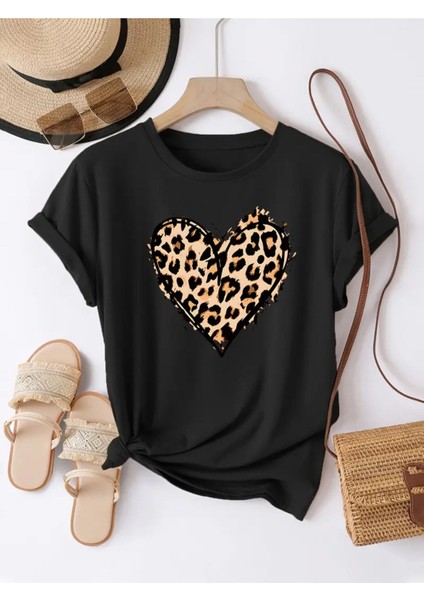 Leopar Kalp Tasarım Baskılı Kadın Pamuk T-Shirt