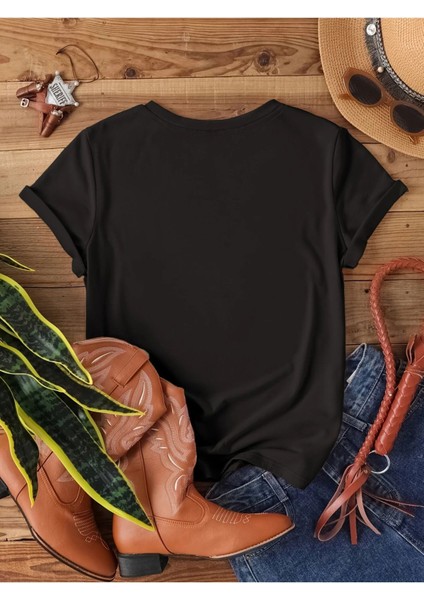 Serpiştirilmiş Minimal Kalp Tasarım Baskılı Kadın Pamuk T-Shirt modelleri