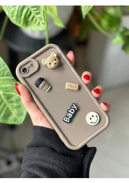 Aksesuar Iphone 7-8 - Se 2020 ile Uyumlu Çikolata Baby Oyuncak Figürlü Tasarım Kılıf