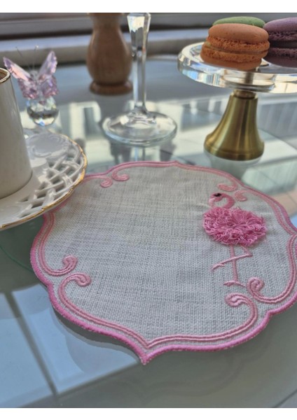 Pembe Flamingo Figürlü Nakışlı Sunum Kokteyl Peçetesi fırsatları