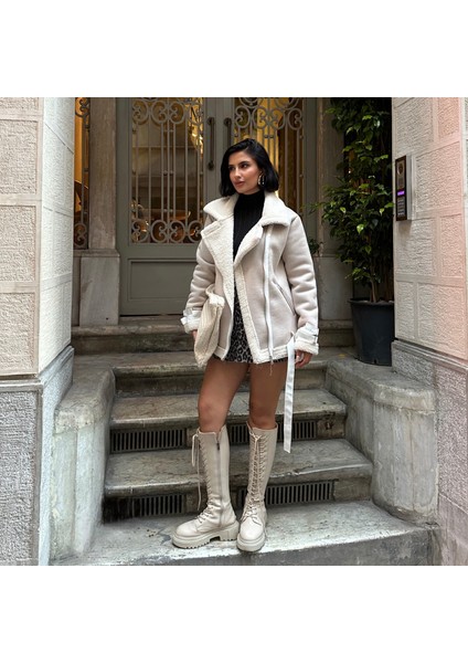 Uzun Içi Peluş Dışı Süet Kaban