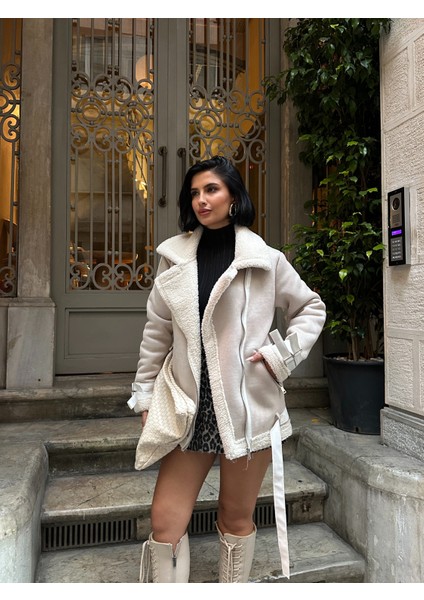 Uzun Içi Peluş Dışı Süet Kaban