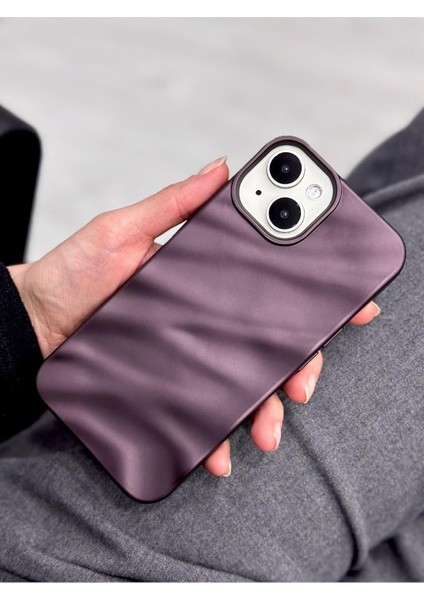 Aksesuar Iphone 14 Plus ve 15 Plus ile Uyumlu 3D W Kabartma Mat Silikon Kılıf