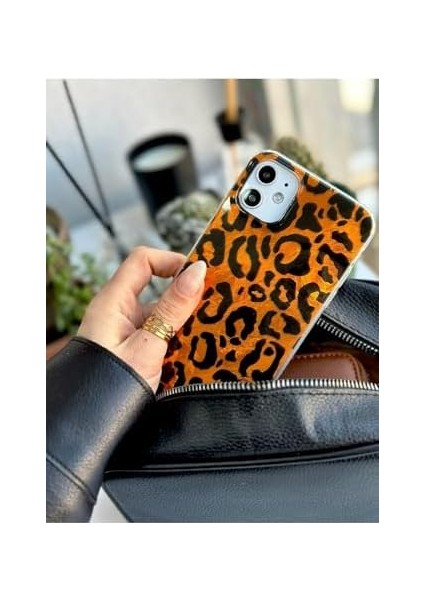 Aksesuar Iphone 11 Uyumlu Shine Leopar Renk Geçişli Parlak Silikon Kourmalı Kılıf - Leopar fiyatları