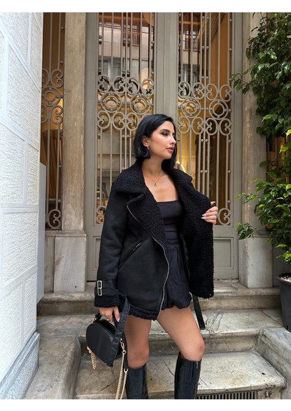 Uzun Içi Peluş Dışı Süet Kaban indirimleri