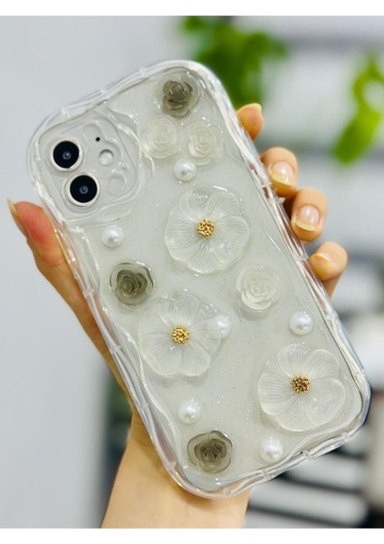 Aksesuar Iphone 12 ve 12 Pro ile Uyumlu Özel Tasarım 3D Oyuncak Çiçek Tasarımlı Esnek Silikon Kılıf