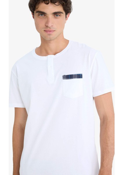 Regular Fit Pijama Takımı Kısa Kollu Üst Kareli Şort E7158AX25HS indirimleri