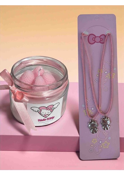Hello Kitty Hediye Seti – 1 Adet Çilek Kokulu Hello Kitty Mum + 2 Adet Hello Kitty Kolye