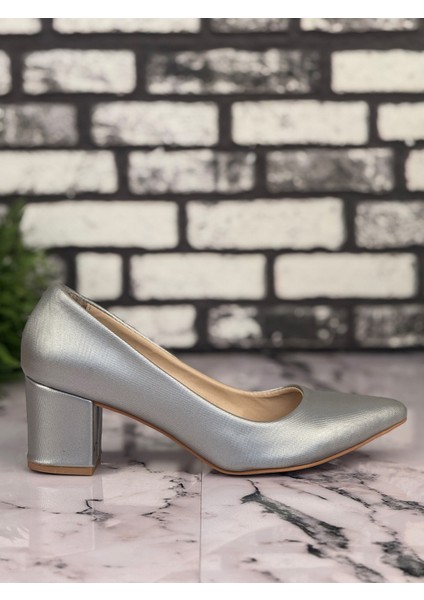 B02 Stiletto Topuklu Zarif Şık Kadın Ayakkabı