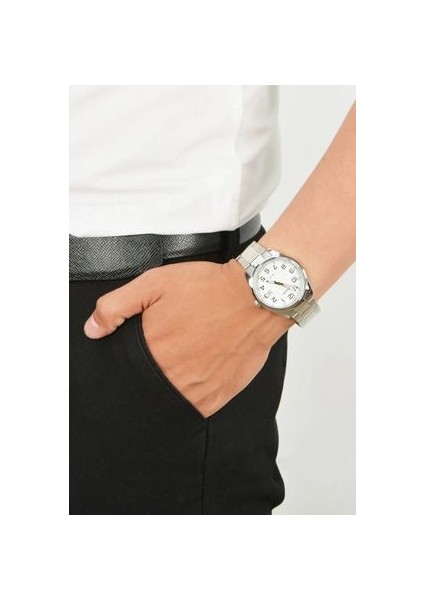 Erkek Kol Saati - Takvim Fonksiyonlu, Mineral Cam, Çelik Kordon, İyon Kaplama Kasa, 5 ATM Suya Dayanıklı fırsatları