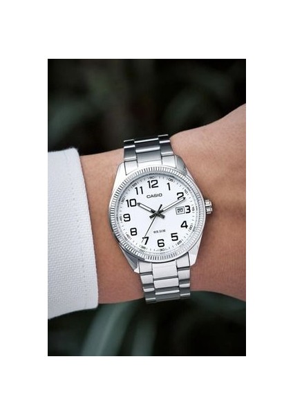 Erkek Kol Saati - Takvim Fonksiyonlu, Mineral Cam, Çelik Kordon, İyon Kaplama Kasa, 5 ATM Suya Dayanıklı indirimleri