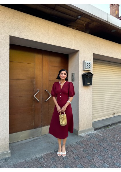 Karpuz Kol Önü Düğmeli Midi Elbise indirimleri