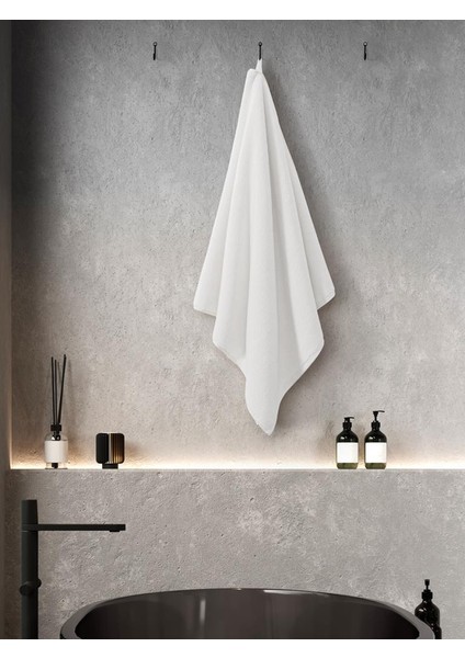 Microcotton Mora Saf Beyaz Banyo Havlusu 70X140