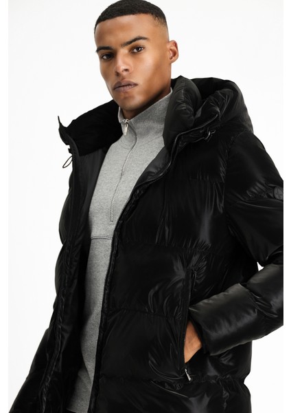 Kapüşonlu Şişme Deri Görünümlü Mont indirimleri