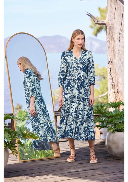 Kadın Yaprak Desenli Önü Düğmeli Truvakar Kollu Elbise 25013