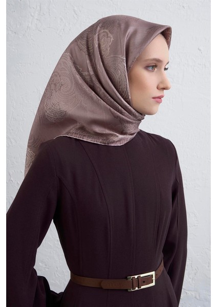 Klasik Desenli Saf Ipek Twill Eşarp 9428D 37 fiyatları