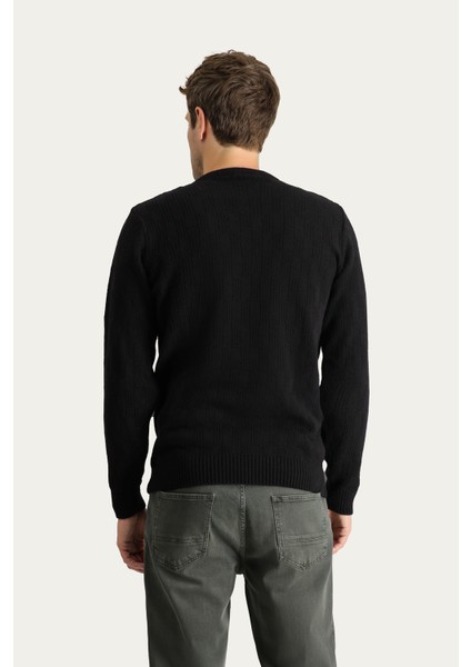 Bisiklet Yaka Regular Fit Yünlü Desenli Triko Kazak fırsatları