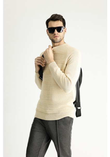 Yarım Balıkçı Yaka Slim Fit Dar Kesim Desenli Yünlü Triko Kazak