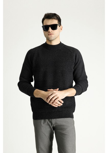 Yarım Balıkçı Yaka Slim Fit Dar Kesim Desenli Yünlü Triko Kazak