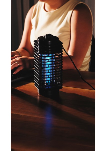 S23 Pro Siyah 3 Watt Açılabilen Alt Kapak Kokusuz Taşınabilir LED Mavi Işıklı Sinek Öldürücü