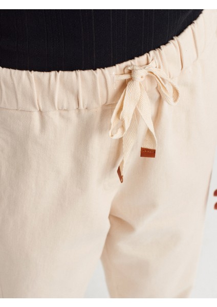 72127 Beli Lastikli Pamuklu Pantolon-Ekru modelleri