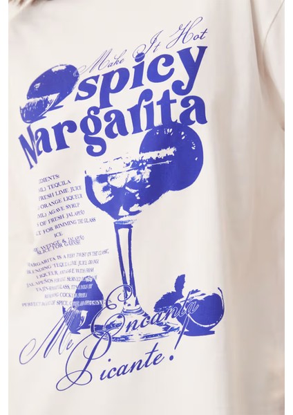 Trend Kadın Tişört - %100 Pamuk Spicy Margarita Baskılı Oversize Beyaz fırsatları