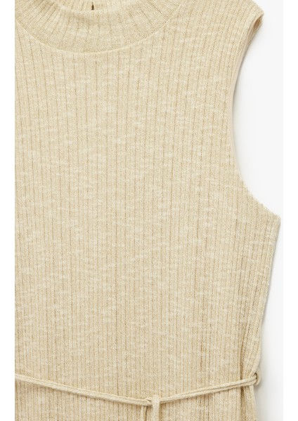 Slim Fit Parıltılı Kemerli Kolsuz Dik Yaka Midi Boy Kalem Elbise modelleri