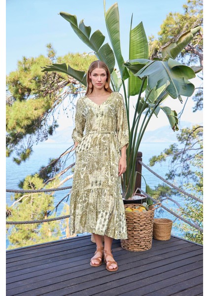 Kadın Etnik Desenli Önü Düğeli V Yaka Elbise 25002