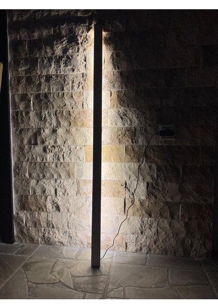 MODERN Minimal Antrasit Gri Ahşap Gövdeli Ahşap Ayaklı Beyaz LED Zemin Lambası-Modern Beyaz LED Çıta-Modern Dekoratif Işık-Sıcak Beyaz Aydınlatma Ayaklı Gece Lambası Şık ve Dekoratif Aydınlatma