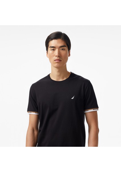 Erkek Siyah Regular Fit T-Shirt fırsatları