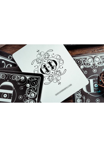Smoke & Mirror (Mirror-Black) Deluxe Limited Edition Kart Destesi fiyatları