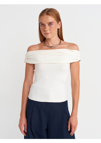 10797 Bardot Yaka Metal Detaylı Triko Bluz-Ekru