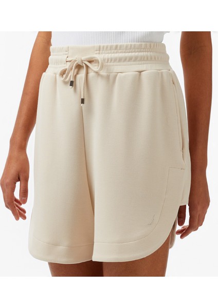 Kadın Krem Regular Fit Şort fırsatları