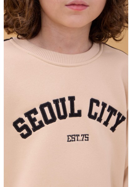 Erkek Çocuk Aplikeli Şardonlu Bisiklet Yaka Ikili Kolej Takım - Taş modelleri