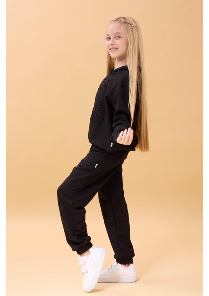 Kız Çocuk Kapüşonlu Çiçek Aplikeli Alt Üst Mevsimlik Takım – Siyah fiyatları