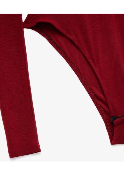 Slim Fit Uzun Kollu Dik Yaka Bodysuit fırsatları