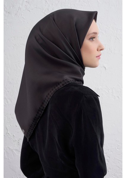 Su Yolu Desenli Saf Ipek Twill Eşarp 9443D 50 modelleri