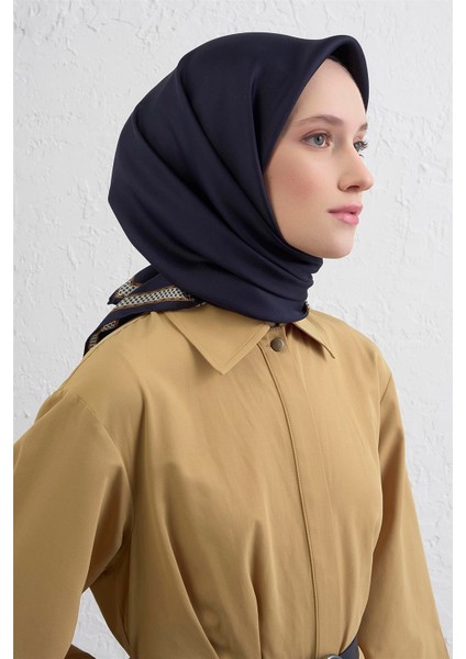 Su Yolu Desenli Saf Ipek Twill Eşarp 9444D 01 modelleri