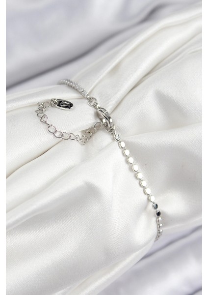 Pirinç Zirkon Taşlı Dikdörtgen Model Ezme Zincir Gümüş Renk Kadın Bileklik fiyatları