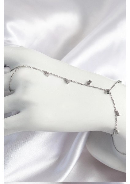 Pirinç Zirkon Taşlı Sallantılı Model Gümüş Renk Kadın Şahmeran