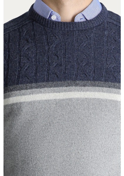 Bisiklet Yaka Slim Fit Dar Kesim Dikişsiz Desenli Triko Kazak fırsatları