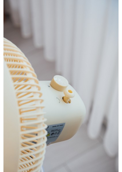 FAN12 Dynabreeze Krem/gold 9 70W 3 Hız Kademeli 2000RPM Çift Motorlu Vantilatör/ Pervanesi