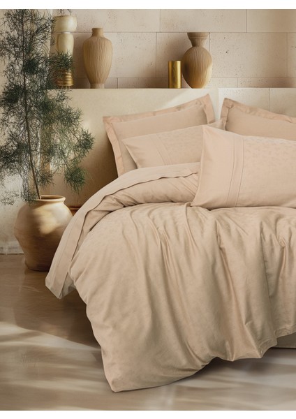 Jakarlı Saten Çift Kişilik Nevresim Takımı Florita Bej