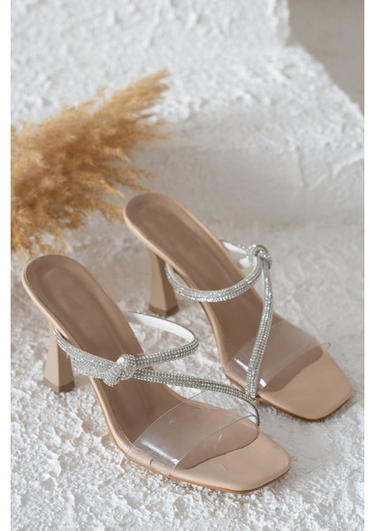 Günlük Kadın Terlik Çift Parlak Şeritli Tokalı Kalın Topuklu Şeffaf Bantlı Abiye Ayakkabı 103 fırsatları