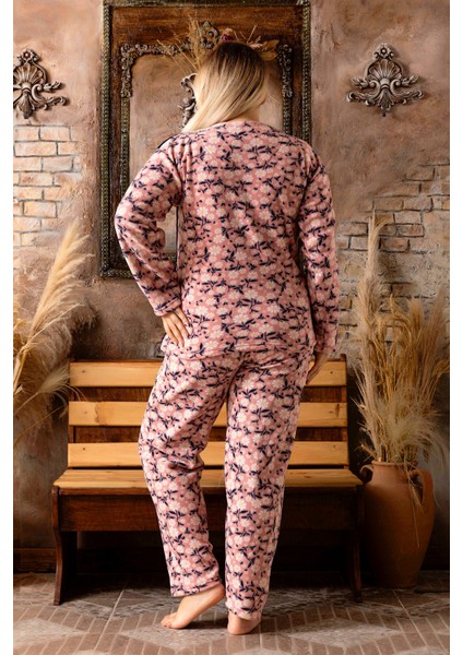 Nisanca Büyük Beden Peluş Polar Pijama Takımı- Kışlık Büyük Beden Kadın Pijama modelleri