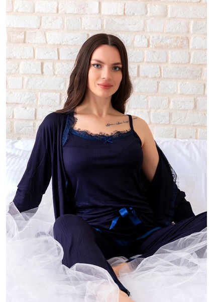 Sabahlıklı Dantel Detaylı Büyük Beden Pegasus Kadın Pijama Takımı-Çeyizlik Takım