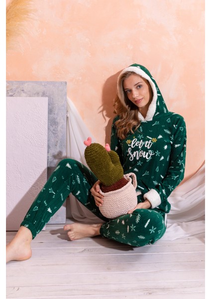 Kapüşonlu Kışlık Kadın Peluş Polar Pijama Takımı - Yeni Yıl Pijaması